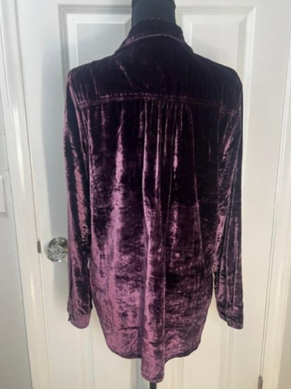 Pilcro Relaxed Velvet Buttondown in Purple from Anthropologie - Size Small - Picture 5 of 6